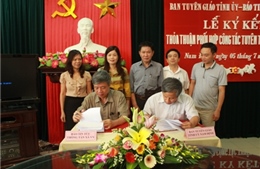 Phối hợp tuyên truyền giữa báo Tin tức và Ban tuyên giáo tỉnh Nam Định