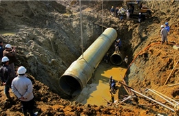 Làm rõ trách nhiệm trong vụ vỡ đường ống nước sông Đà