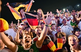 Hàng triệu người đổ về Berlin đón "die Mannschaft"