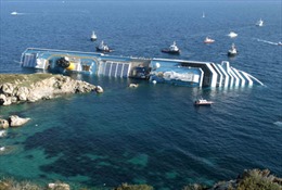 Italy sẵn sàng lai dắt siêu tàu Costa Concordia