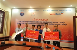 Vietinbank tài trợ phương tiện y tế cho Đại học Y Hà Nội 