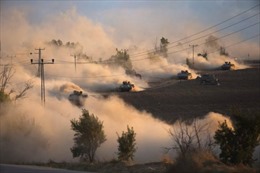 Bộ binh Israel tấn công, dân Gaza tháo chạy