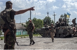 Chiến sự tiếp diễn căng thẳng tại Đông Ukraine 