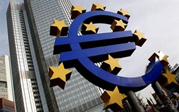 Nợ công của Eurozone tăng mạnh