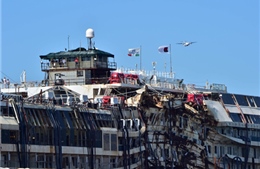 Siêu tàu đắm Costa Concordia được kéo về Genoa