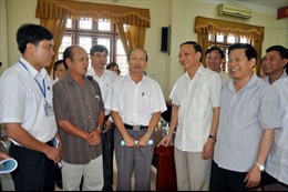 Đồng chí Tô Huy Rứa tiếp xúc cử tri thành phố Bắc Ninh 
