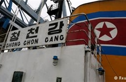 Mỹ trừng phạt 2 công ty Triều Tiên vận chuyển vũ khí 