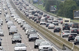Giao thông tắc nghẽn gần 1.000km toàn nước Pháp