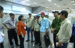 Hỗ trợ tiền cho người lao động Việt Nam tại Libya về trước hạn