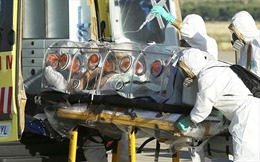 Bệnh nhân châu Âu đầu tiên nhiễm Ebola qua đời