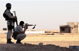 Pháp cấp vũ khí cho chiến binh người Kurd Iraq 