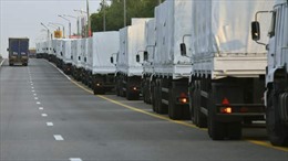 Đoàn xe cứu trợ Nga đến biên giới Ukraine