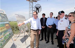 Tướng Mỹ Dempsey thăm nơi xử lý dioxin tại Đà Nẵng 