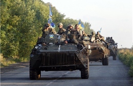 Quân đội Ukraine bắn phá “điểm nóng” miền đông