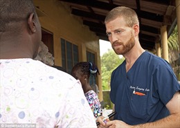 Bệnh nhân nhiễm Ebola thứ hai của Mỹ xuất viện