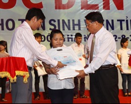 156 sinh viên, nhà nghiên cứu trẻ Việt nhận học bổng Odon Vallet 