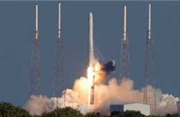 Tên lửa Falcon Mỹ phát nổ khi phóng thử 