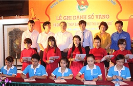 Vinh danh 132 Thủ khoa xuất sắc thành phố Hà Nội năm 2014 