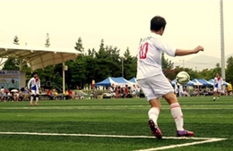 Sôi động Giải bóng đá lao động Việt Nam tại Hàn Quốc