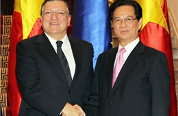 Thủ tướng Chính phủ Nguyễn Tấn Dũng hội đàm với Chủ tịch EC 