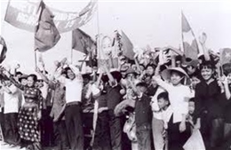 Hào hùng khí thế Cách mạng tháng Tám ở Huế