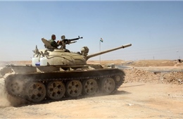 Các tay súng IS rút khỏi một mỏ dầu