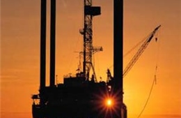 Nhân tố Ukraine và Mỹ đẩy giá dầu châu Á đi lên 