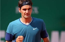 Roger Federer thẳng tiến