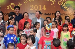 Thiếu nhi Việt ở Singapore hân hoan đón Trung thu