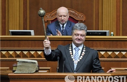 Nhìn lại 100 ngày cầm quyền của ông Poroshenko