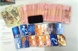 Hai người nước ngoài dùng thẻ ATM giả chiếm đoạt tài sản 