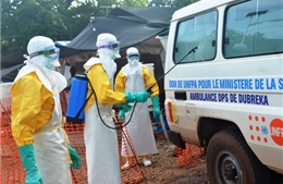 Đội tuyên truyền về Ebola bị tấn công, 7 người chết