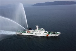 Hàn Quốc bắn cảnh cáo tàu Triều Tiên xâm phạm lãnh hải