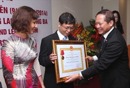 Tạp chí Vietnam Law and Legal Forum nhận Huân chương Lao động hạng Ba
