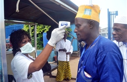 Trên 2.800 người đã chết do virus Ebola