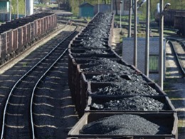 Ukraine phải mua than của Nga 