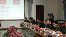 Đoàn cán bộ cấp cao Quân đội làm việc tại Campuchia