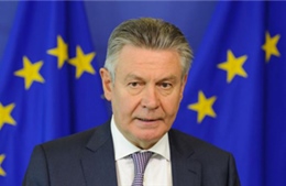 EU hoãn ký tự do thương mại với Ukraine 