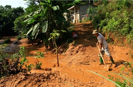 Tập trung khắc phục sự cố vỡ đập chứa bùn tại Yên Bái 