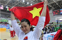Nguyễn Hoàng Ngân giành huy chương Bạc karatedo