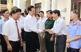 Thủ tướng Nguyễn Tấn Dũng tiếp xúc cử tri Hải Phòng