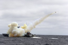 Hai miền Triều Tiên đấu súng ở hải giới tranh chấp 