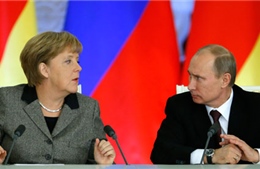 Lãnh đạo Đức, Nga thảo luận về khí đốt và Thỏa thuận Minsk 