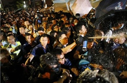 Cảnh sát Hong Kong kêu gọi người biểu tình hợp tác 