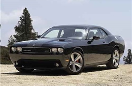 Chrysler thu hồi gần 1 triệu xe do lỗi về điện 