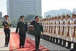Bộ trưởng Phùng Quang Thanh hội kiến Phó Chủ tịch Quân ủy Trung ương Trung Quốc 