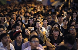 Người biểu tình Hong Kong tuần hành đến nhà Trưởng Đặc khu 