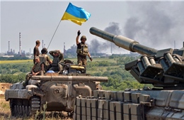 Người Nga và Ukraine trái ngược quan điểm về Donbass