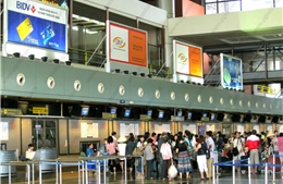 Bộ GTVT yêu cầu kiểm tra chất lượng sân bay Nội Bài và Tân Sơn Nhất 