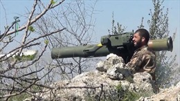 Xem tên lửa TOW nổ tung MiG-21 Syria trên đường băng 